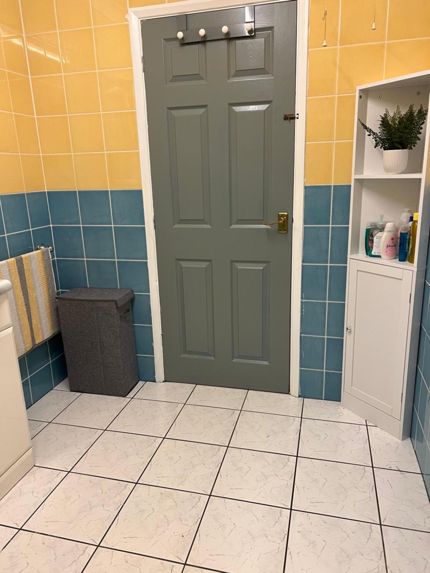 Twin Room At The Bungalow With Shared Shower Room Kettering Extérieur photo